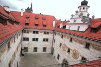 Hotel Ruze 22 courtyard